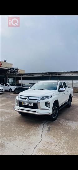 میتسوبیشی L200